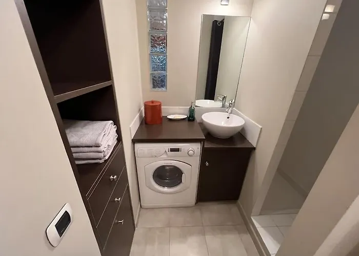 Daire Superbe Avec Terrasse Au Cap D'antibes